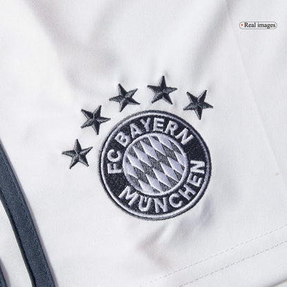 Bayern Munich Fussball Shorts Auswärts 2025/26